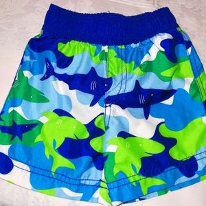 Place baby toddler swiming trunks